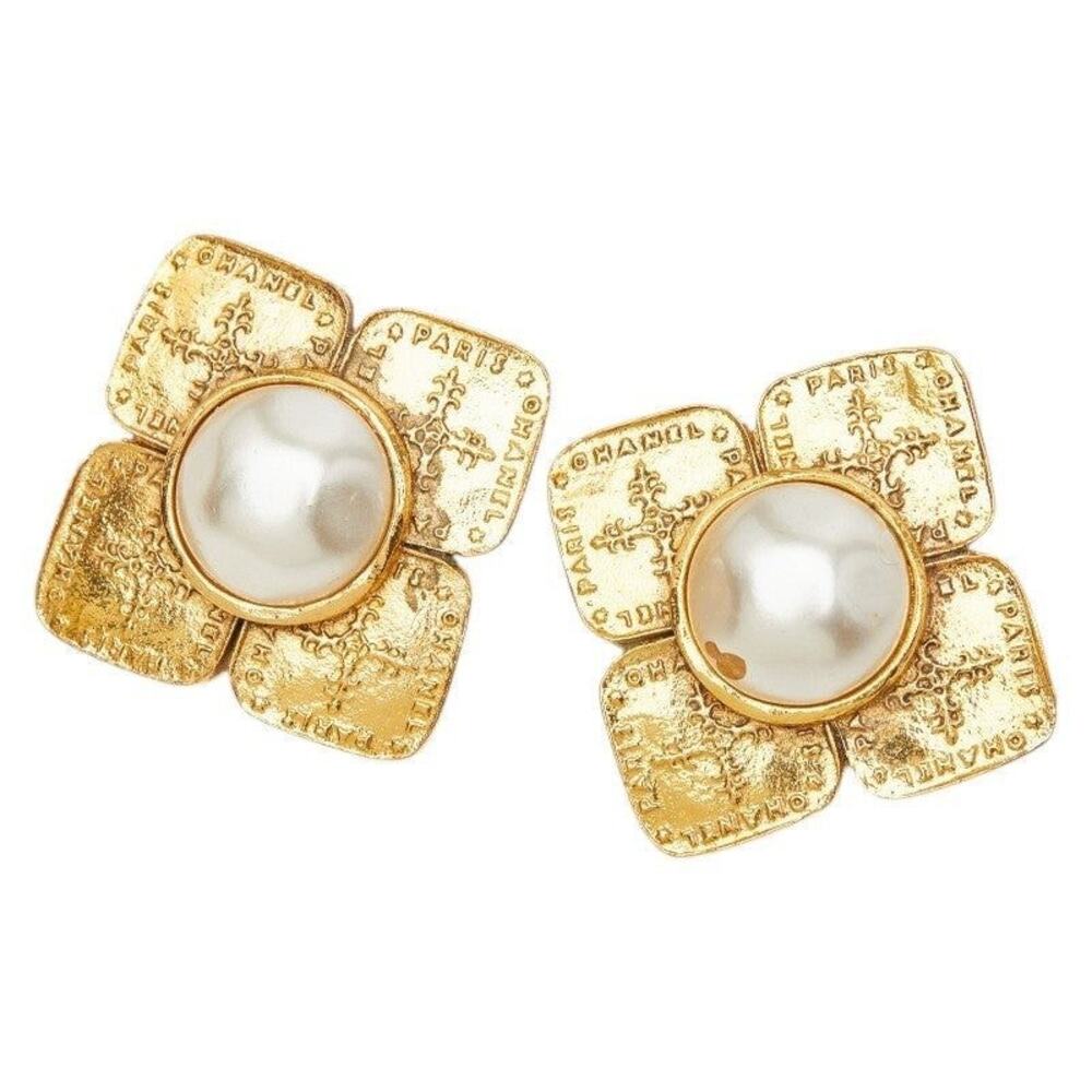 Chanel Vintage Pearl Gold Plated Earrings